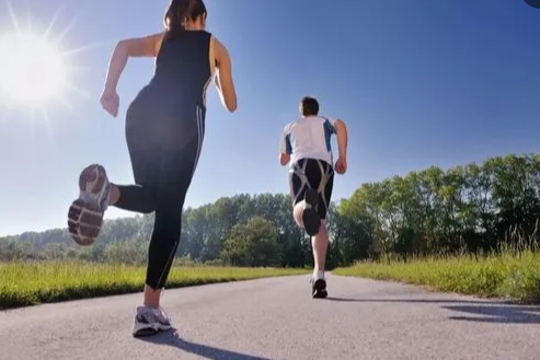 運(yùn)動(dòng)養(yǎng)生｜伏天運(yùn)動(dòng)健身 巧妙補(bǔ)充營養(yǎng)